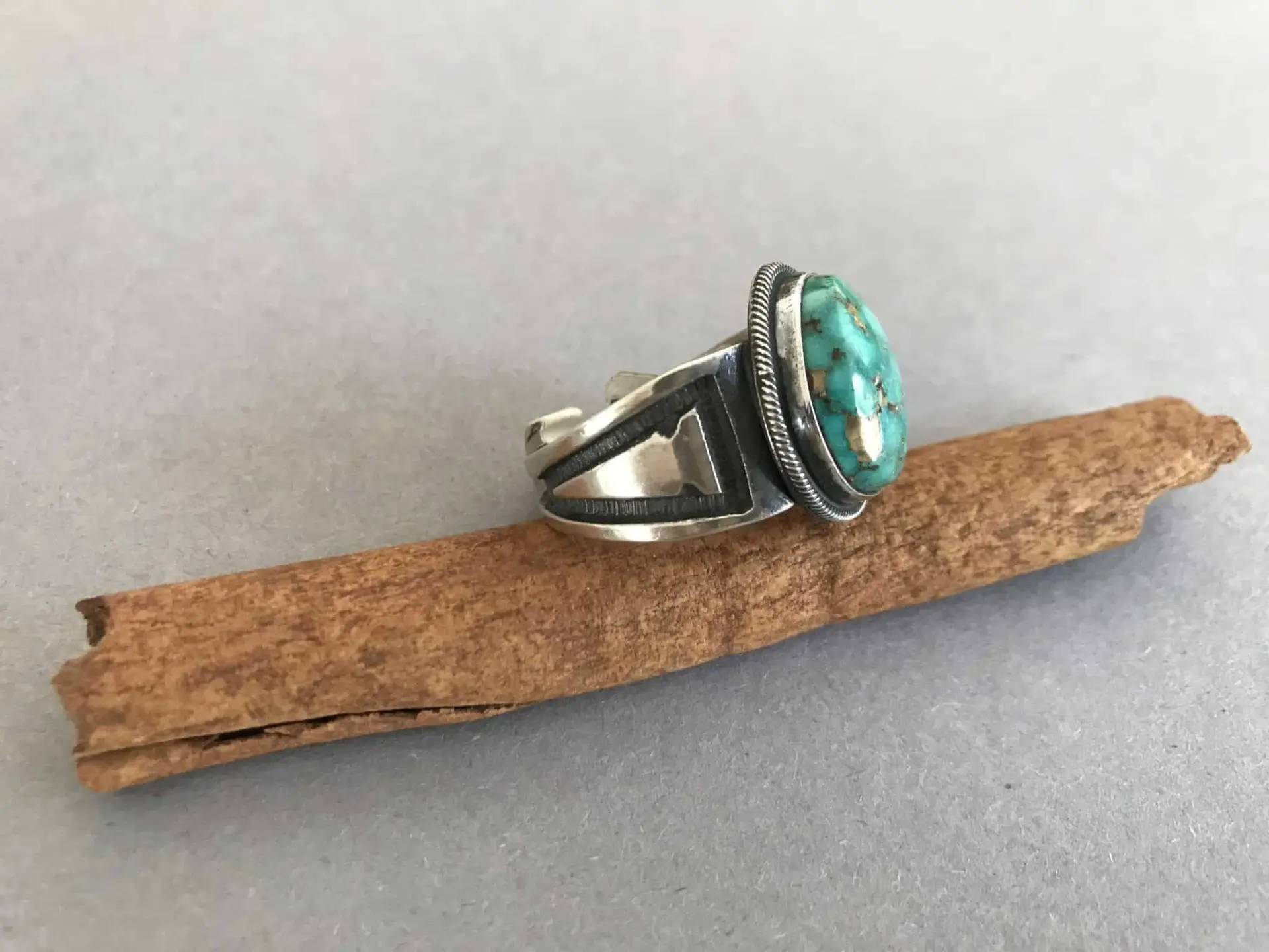 Leonard Martza (Zuni) - Türkisring 4 Leonard Martza (Zuni) – Türkisring