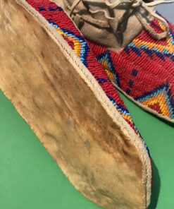 Sific Pretty Hip (Lakota) – beaded Moccasins