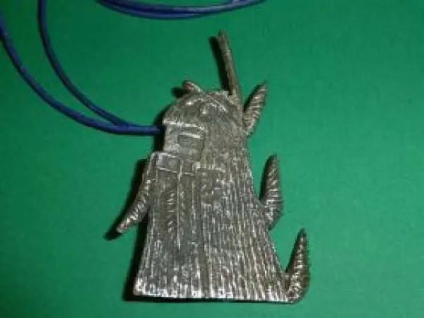 Antone Honanie (Hopi) – Longhair Kachina-Anhänger oder Brosche