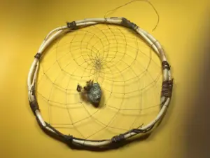 Sind Traumfänger heute problematisch zu kaufen? 2 Buck Knight (Lakota) – verflochtener Traumfänger