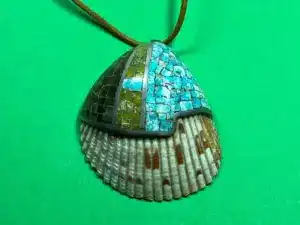 Ratgeber zu moderner Pueblo Kunst 3 https://www.prairiewind.ch/produkt/melton-muschelanhaenger/