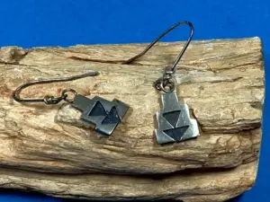 Warum tragen Hopi Silberschmuck? Ein respektvoller Blick 1 Ohrhänger Hopi