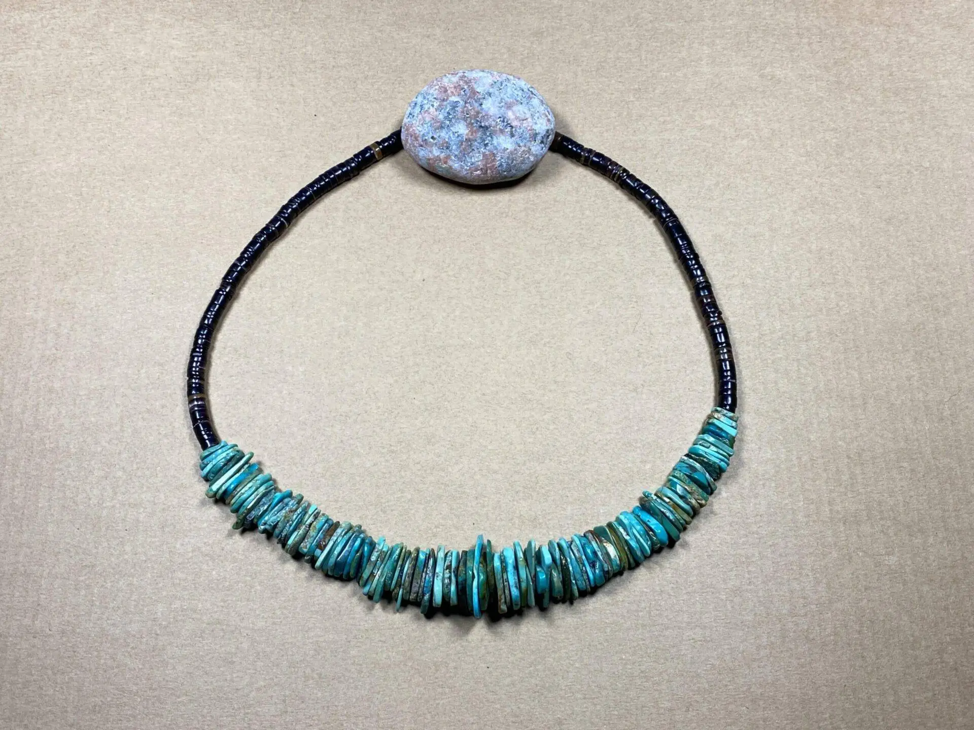 Betty Rodriguez (Kewa) - unregelmässige Türkishalskette 1 Türkishalskette