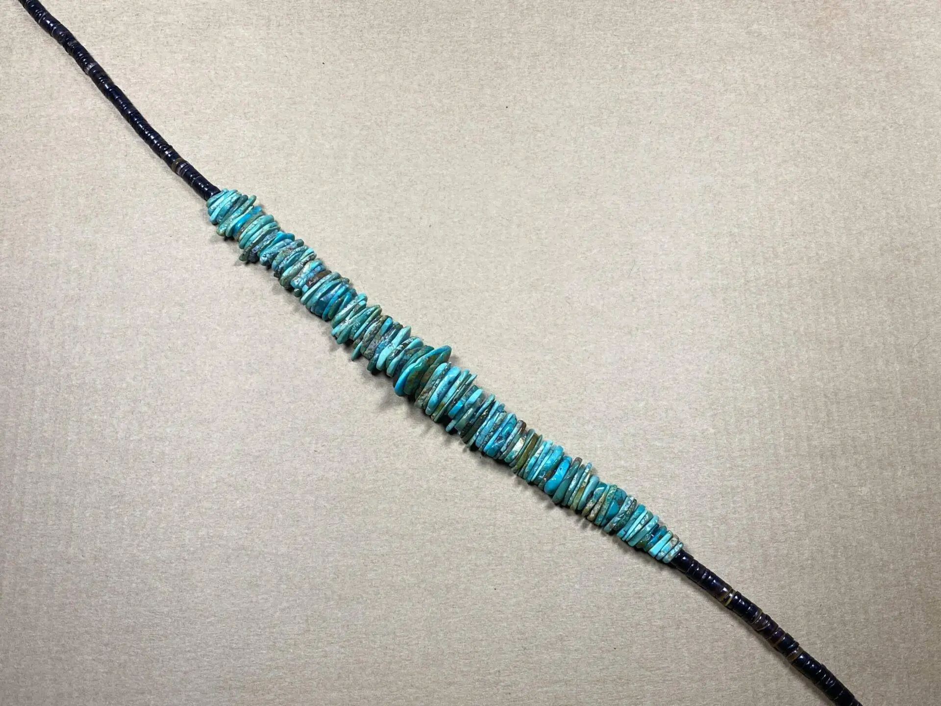 Betty Rodriguez (Kewa) - unregelmässige Türkishalskette 2 Türkishalskette