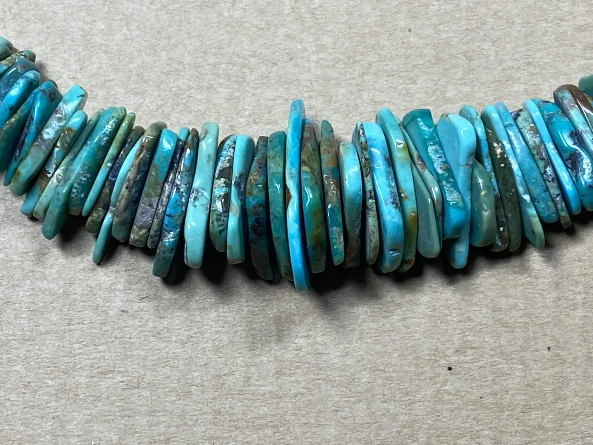 Betty Rodriguez (Kewa) - unregelmässige Türkishalskette 4 Türkishalskette