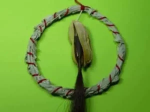 Harley Zephier (Lakota-Dakota) – Hoop / Kreis