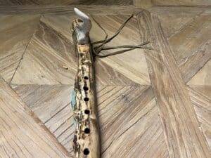 Kellie McQuabbie (Anishinabe) - Flöte mit Türkis-Inlay