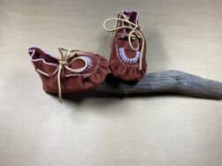 Arnalda Chee (Navajo) - hohe Babymoccasins