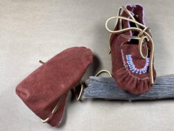 Arnalda Chee (Navajo) - hohe Babymoccasins