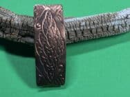 Aaron Brokeshoulder (Shawnee-Choctaw-Kewa) – Kupfer-Haarspange