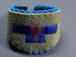 Rachel Red Bear (Lakota) - Haarschmuck