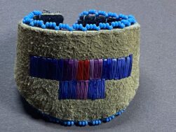 Rachel Red Bear (Lakota) - Haarschmuck