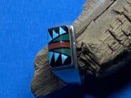 Serena Banteah (Zuni) - Fingerring mit Mosaic Inlay