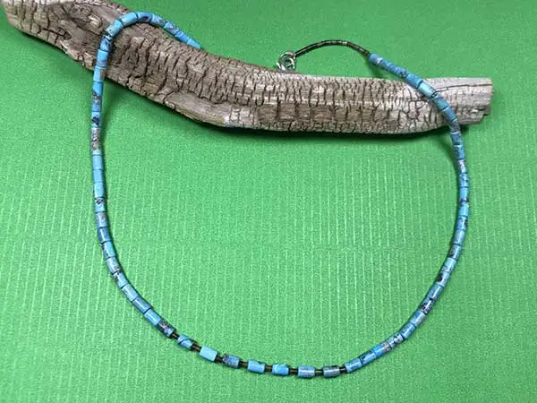 Frauenschmuck