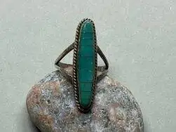 Brad Poblani (Zuni) - Fingerring mit Channel Inlay