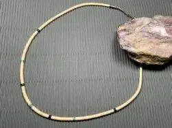 Raymond Gasper (Zuni) - Muschelkette mit Steinperlen