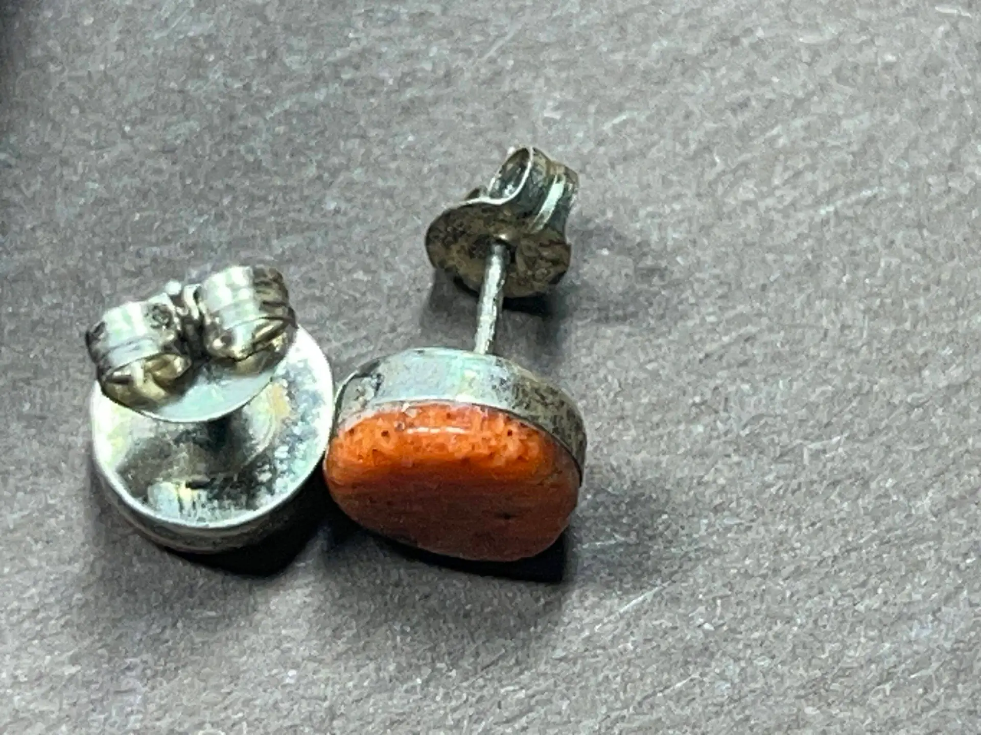 Trinnie Neha (Zuni) - Mini Ohrstecker