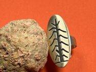 Riley Polyquaptewa (Hopi) - Fingerring mit Overlayplatte